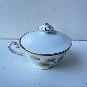 Vintage Narumi Japan Pinecone Pattern #489 Bowl with Lid Gold Trim